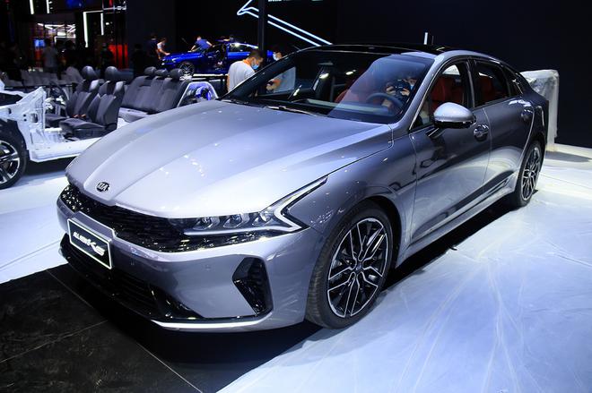 起亚k5,成都车展