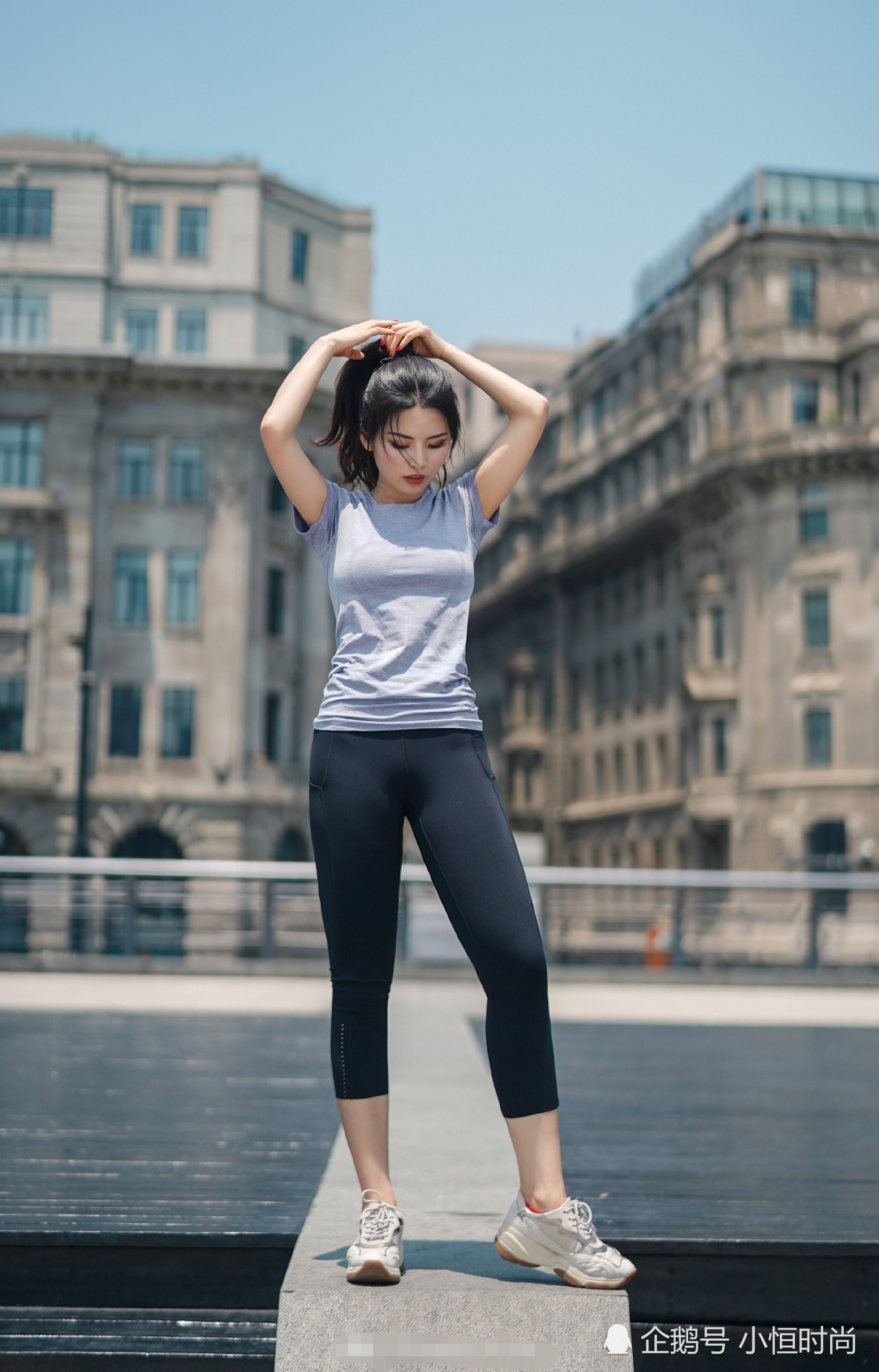 穿上紧身裤,秀出时尚运动范