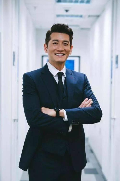 袁文杰,谢雪心,多功能老婆