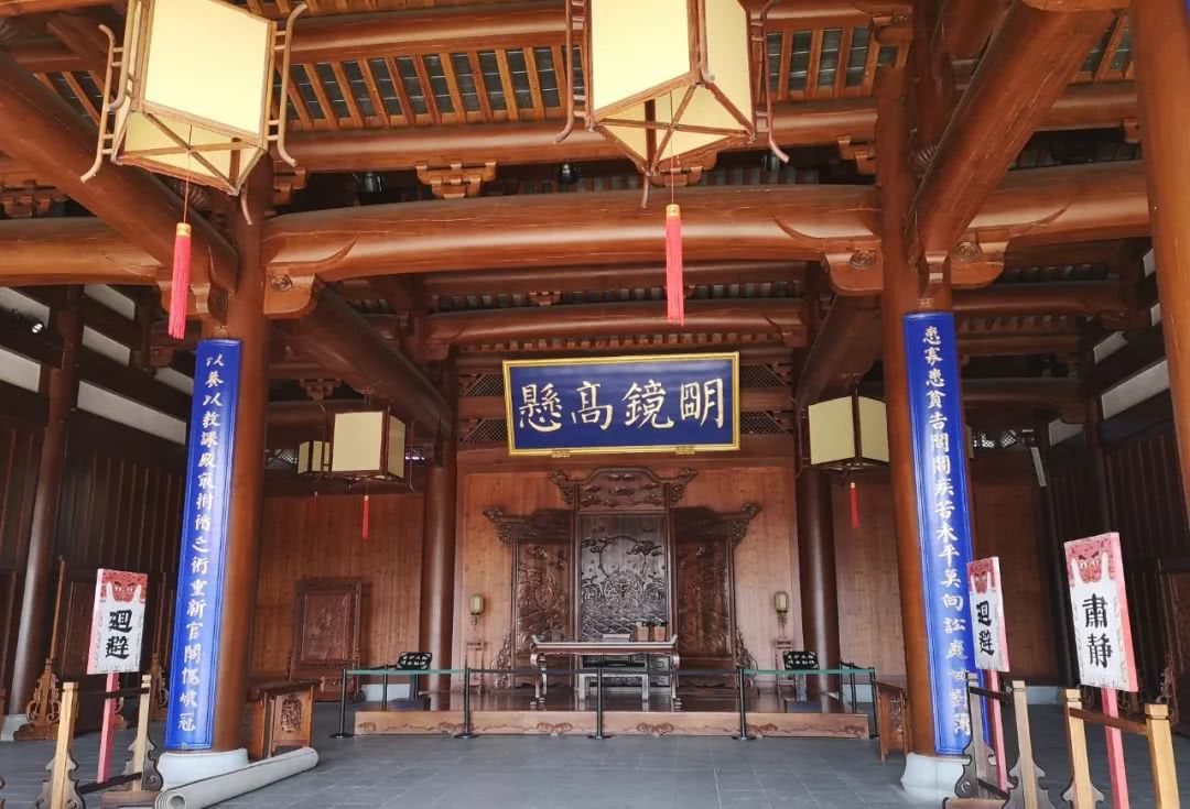 (庄严肃穆徽州府衙公堂)