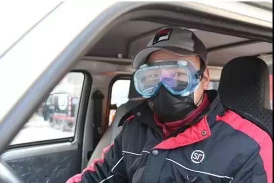 快递员,快递,新型冠状病毒,快递公司,口罩,新型冠状病毒肺炎,顺丰