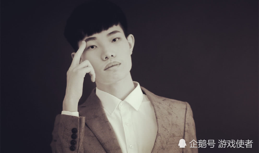 鲨鱼哟遇鬼才粉丝,开始自编自导自演,网友:这是牙氏集团创始人