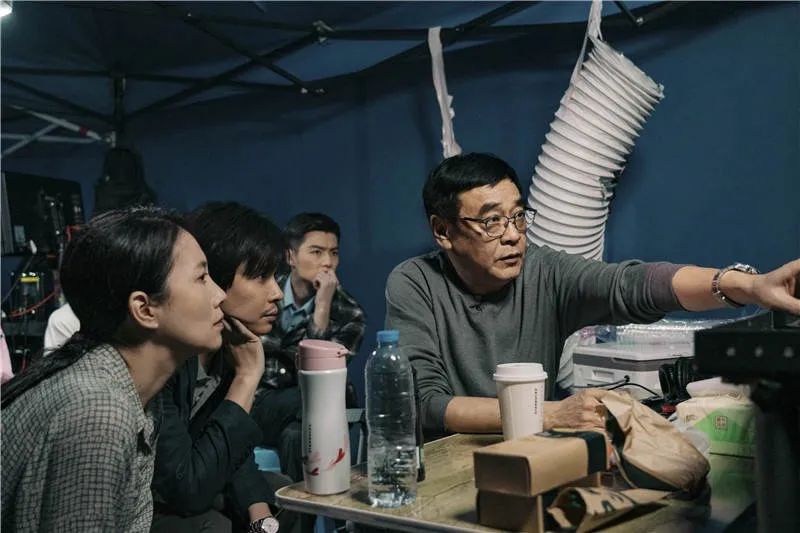 前段时间,三联生活周刊的记者们进入了一个个现场:《演员请就位》节目