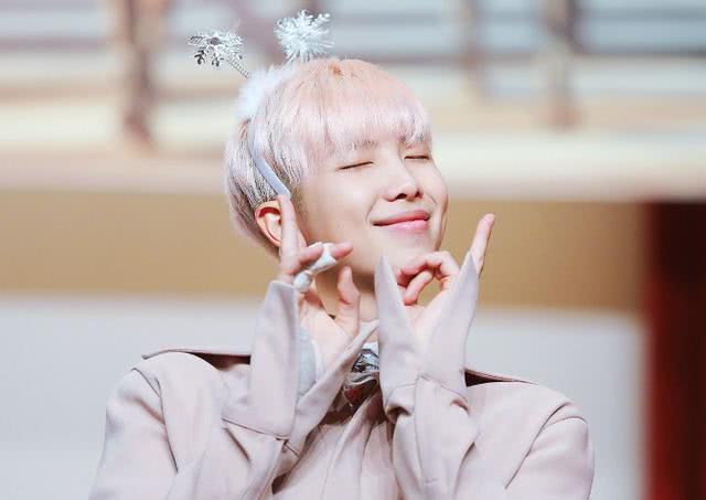 轻易弄丢33副airpods,bts的金南俊,简直是爱豆界的粗心之王!