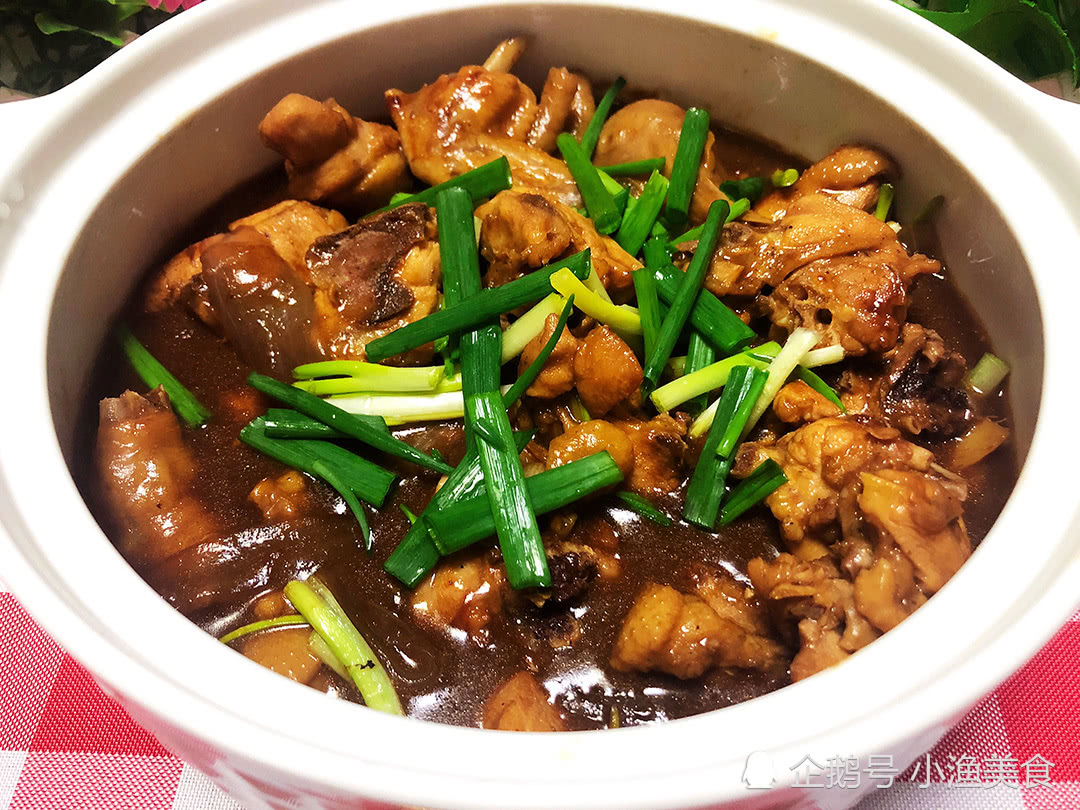 宅家没事教你轻松做鸡肉煲,鸡肉鲜嫩又下饭,上桌汤汁都不剩