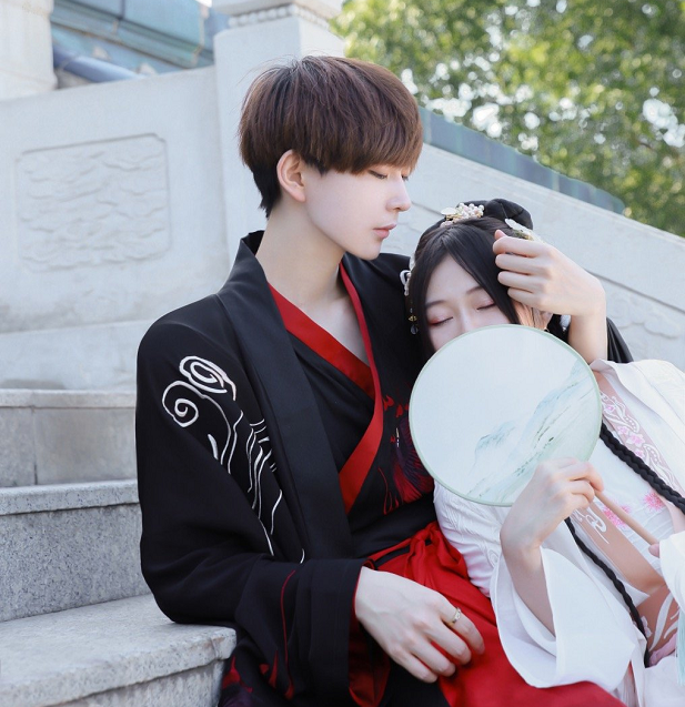 熊祁男友力十足,身穿汉服撩小妹妹,粉丝:这真的让人心动啊!