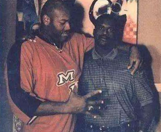 歐尼爾真的算是大肌霸？看看這些合影，比他高比他壯的還有一大堆人！-黑特籃球-NBA新聞影音圖片分享社區