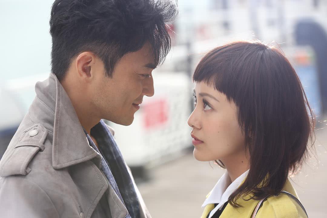 电影《冲上云霄》台词盘点,"这个世界上并不是只有黑与白"