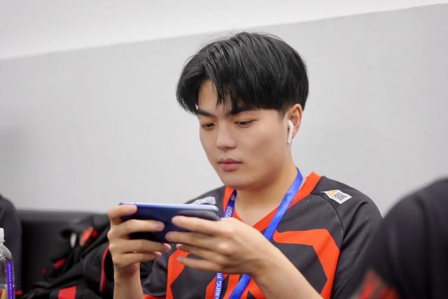 汤汤成ag让2追3的奇兵先是纵情后是汤汤tes肠子都悔青了