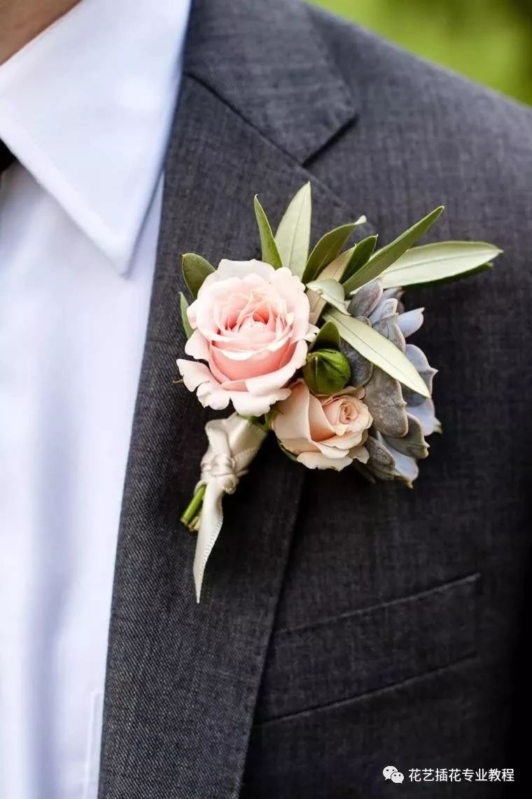 婚礼中常用的花艺饰品