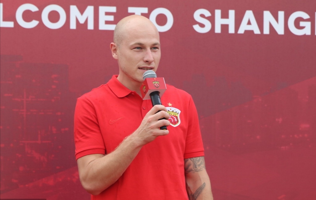 上港福星:新援穆伊30岁生日首秀便进球,奥斯卡胡尔克心中大喜