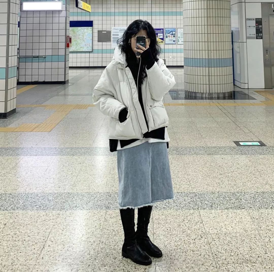 羽绒服和半裙搭配 羽绒服配半身裙