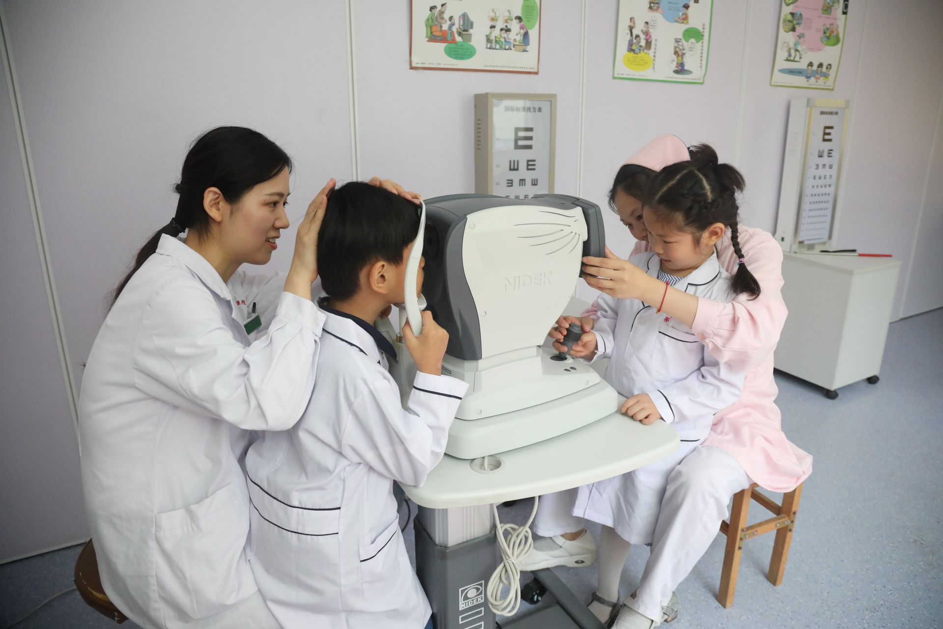 如何检查孩子是否近视,如何检查孩子是否近视了