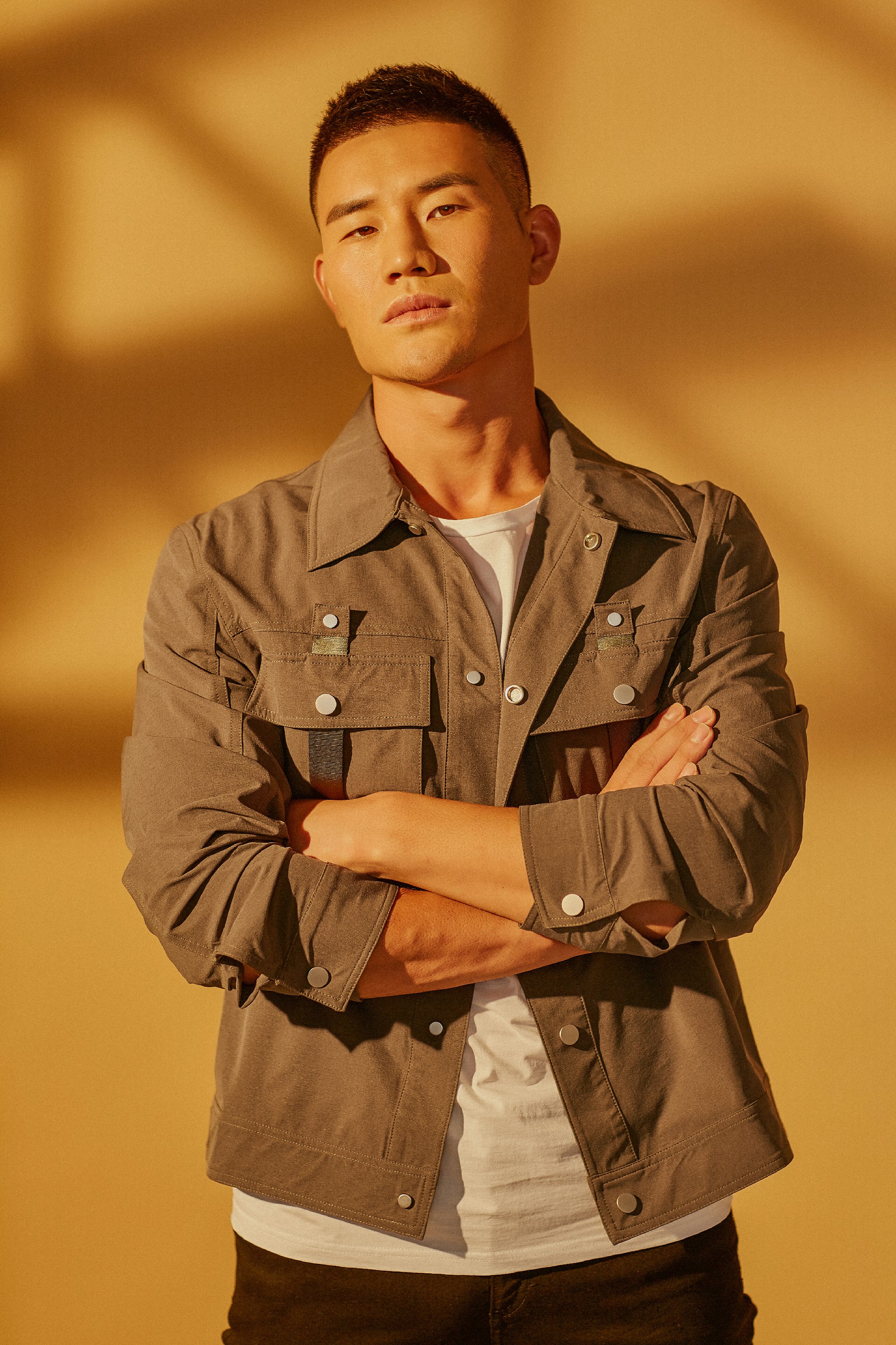 谢孟伟品牌直播专场销售额近千万 镜头前他居然声泪俱下