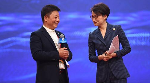 从央视名嘴到"滚出主持界",25年零失误的董倩,到底得罪了谁?