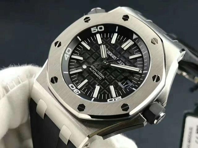 高级运动表模范佳作品鉴爱彼皇家橡树离岸型15703腕表