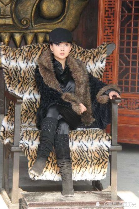 张家口市土匪头子王二梅隐藏15年,70岁被镇压,他是如何伪装的?