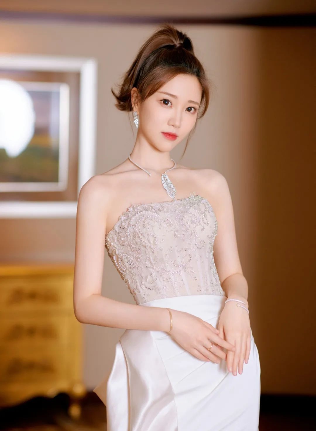 明星壁纸张纯烨