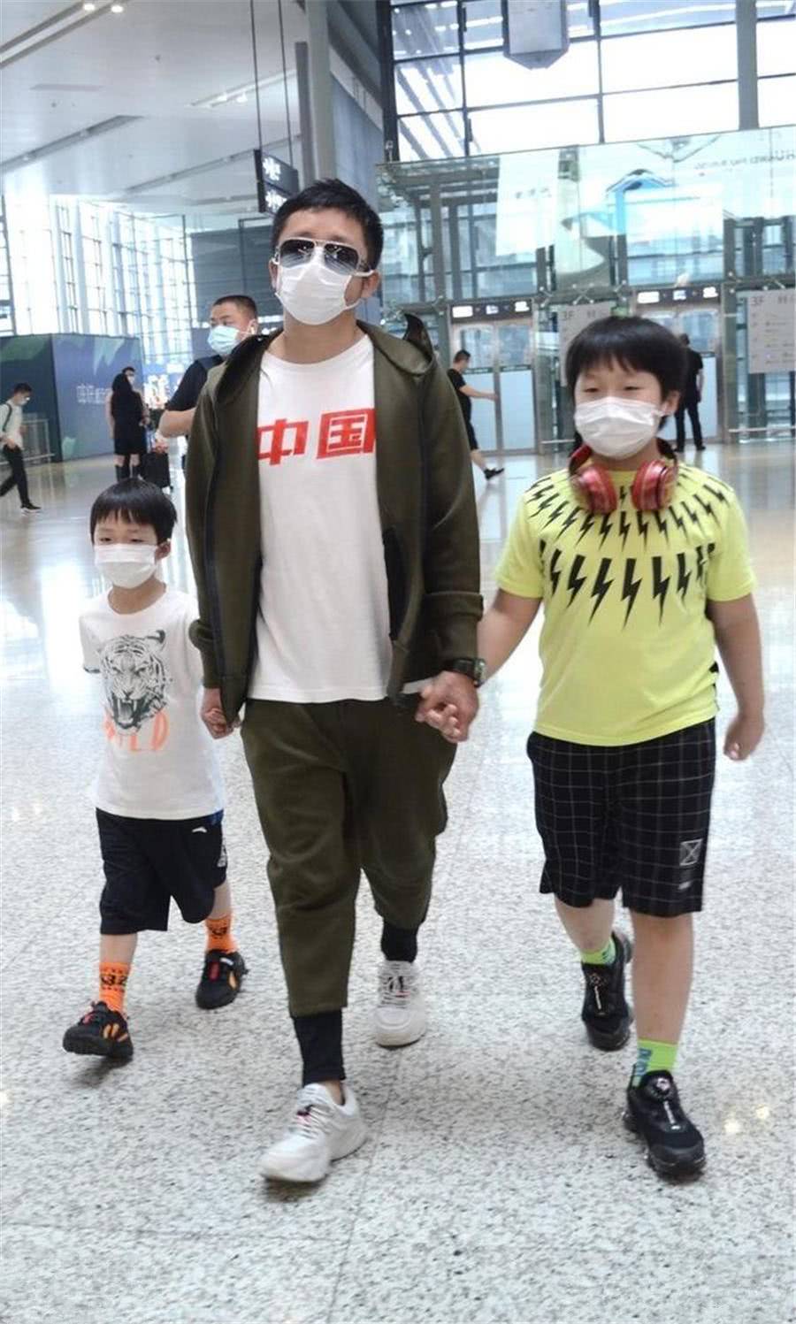 冉莹颖,邹明轩,邹明皓