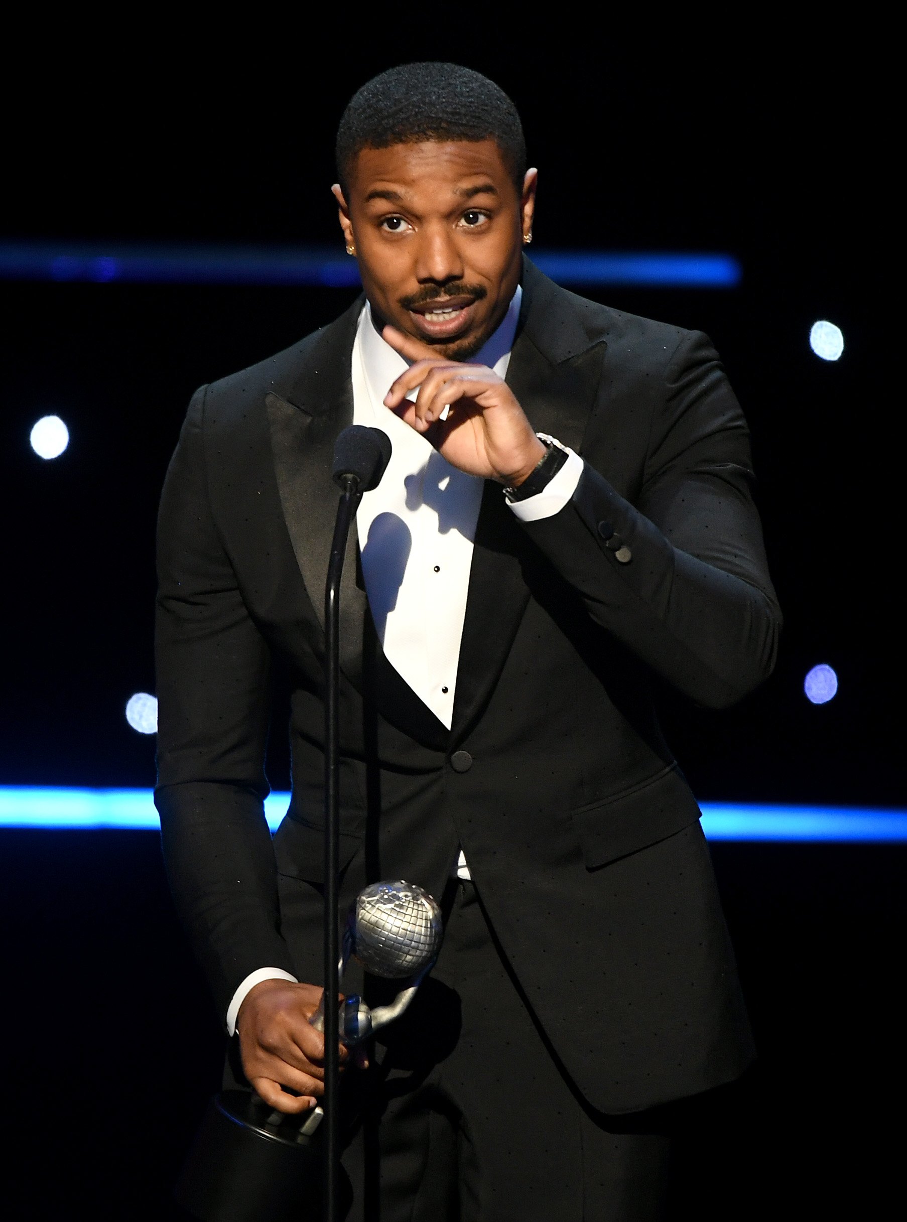 迈克尔·b·乔丹,基努·里维斯,克里斯托弗·诺兰,冷血悍将