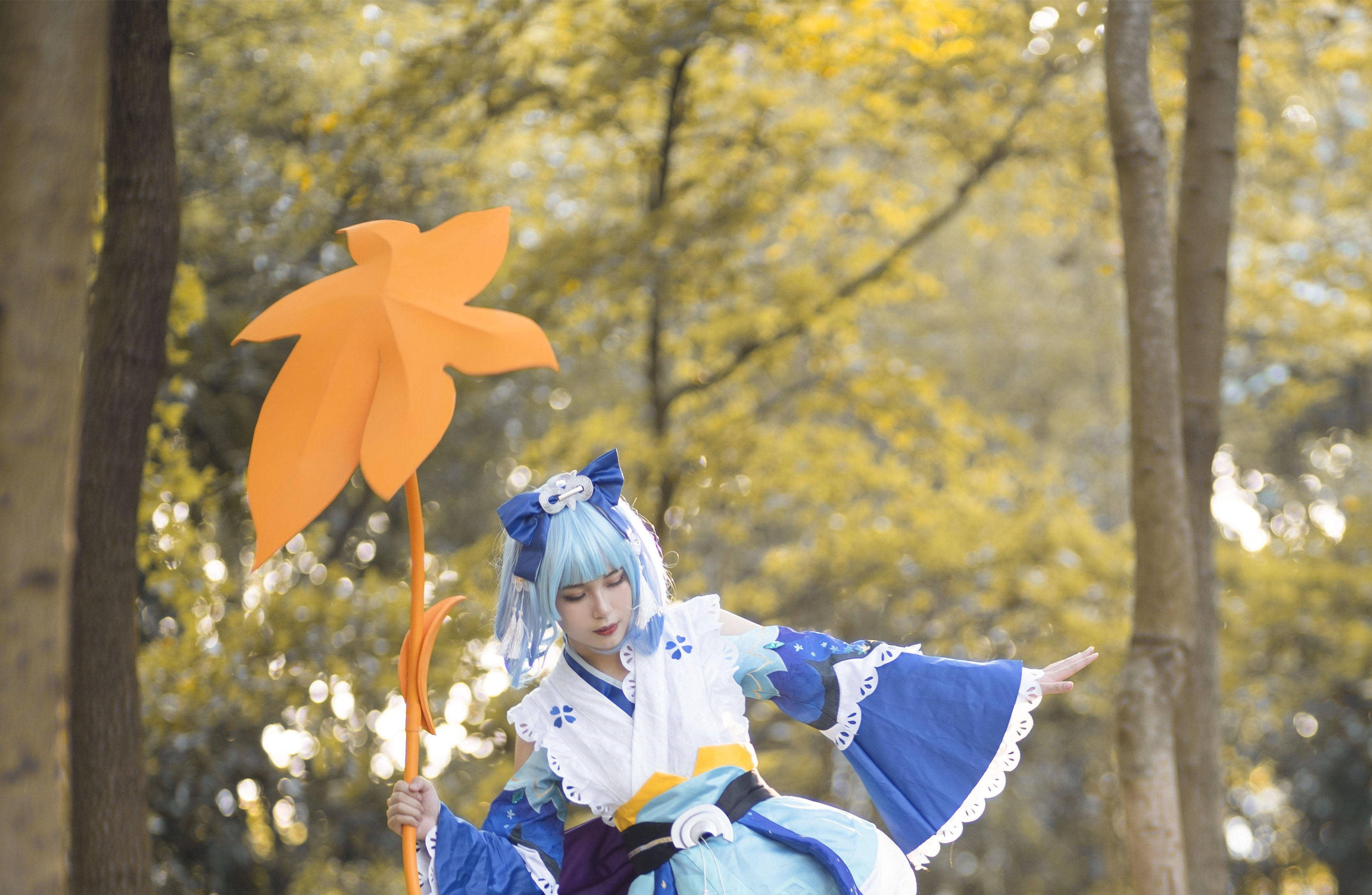 《阴阳师》萤草cos,要来我的枫叶下一起躲躲吗?