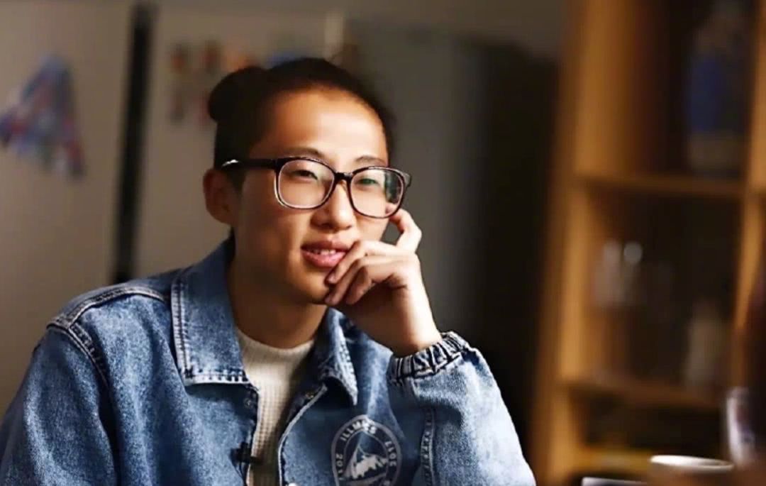 池子起诉李诞持股公司笑果文化,提出和平解约无果反被索赔3千万