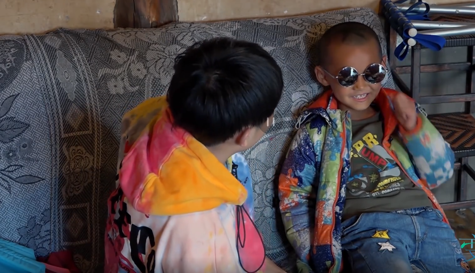 《变形计》最帅农村弟弟,看到他的发型,阔少直呼开眼了!