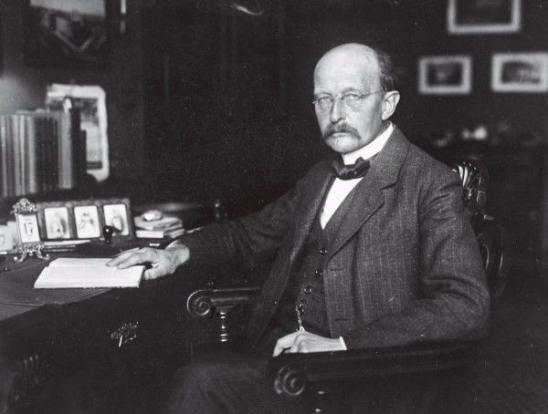 索尔维不但靠发明发家致富还终身为科学传播作贡献