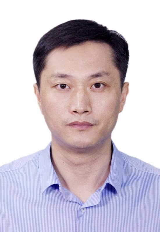 大会以无记名投票方式选举, 陈东同志当选为合肥市包河区人民政府