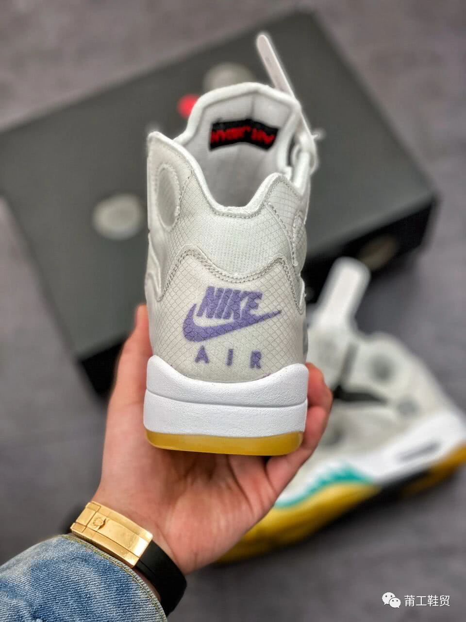 aj5 x ow联名白葡萄开箱
