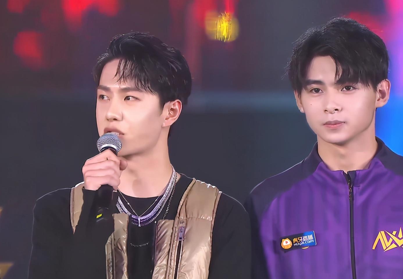 伞兵,王一博同框开黑,颜值太高上热搜,这就是真正的电竞男主