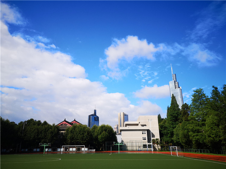 校长,高中,南京,南京市,南京市第十三中学,十三中,创业,张恒柱