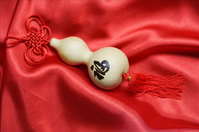 十二生肖中,3生肖8月立秋起,天降好运,喜事成双,收入优渥!