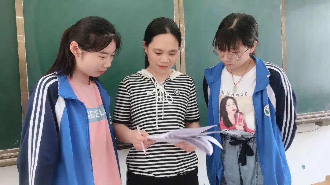 她亏欠了孩子,也亏欠爹娘——她就是尉氏三中洧川校区数学教研组长鲁