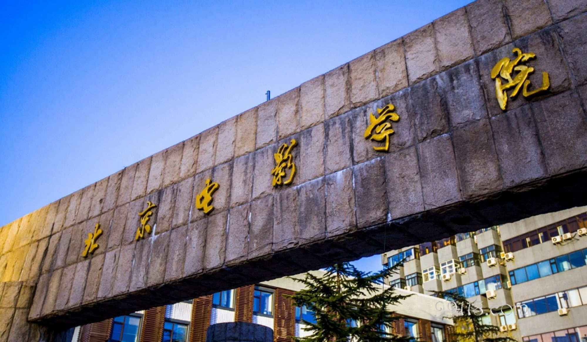 大学里这4这个专业最"烧钱",你知道吗?