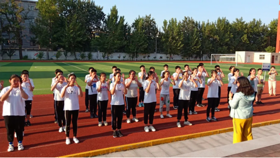 郑州市第102中学新征程新起点不一样的迎新开学典礼