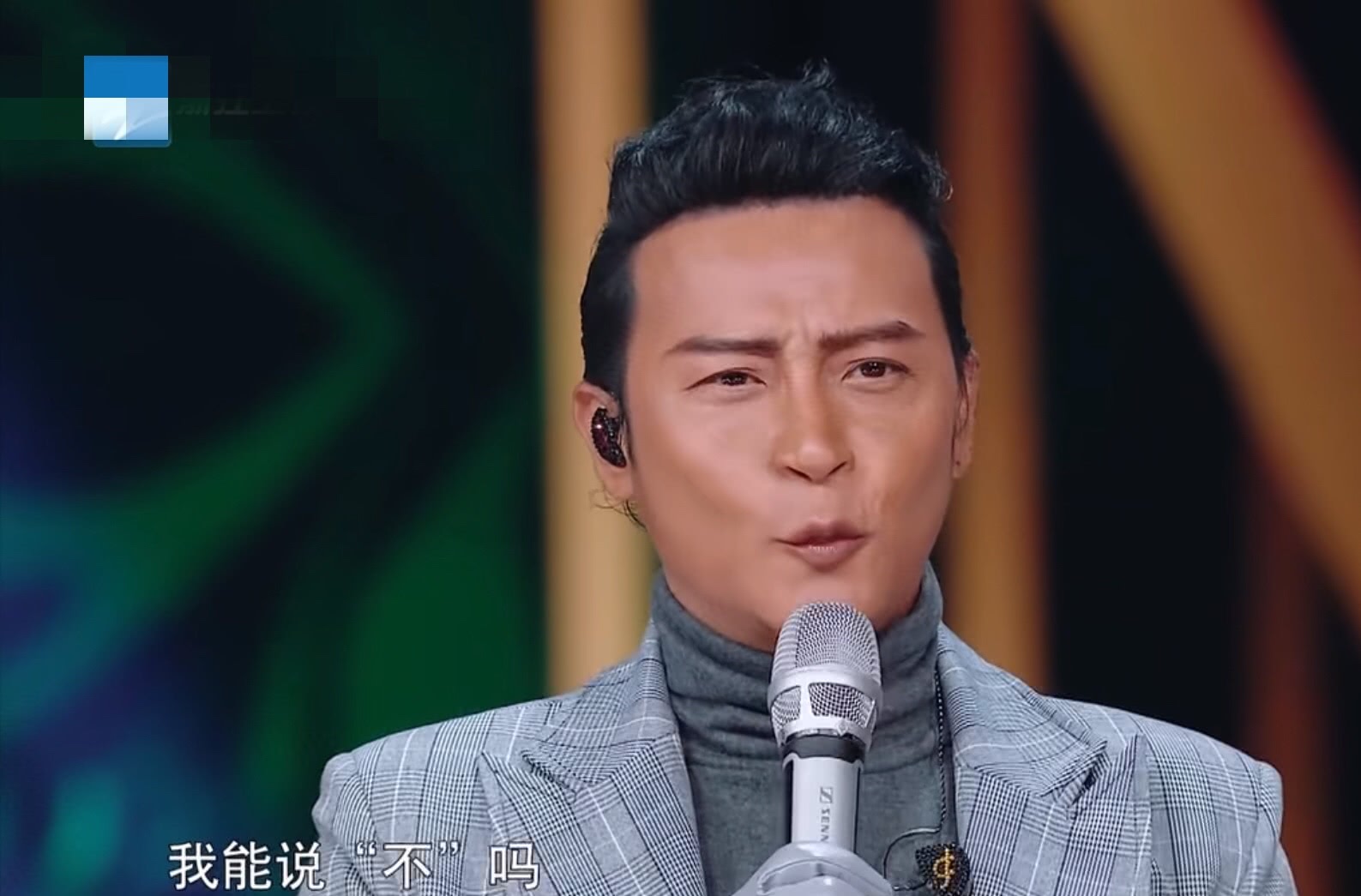 陈志朋回应浓妆艳抹走秀造型,暗指迫于无奈,网曝是被公司安排!