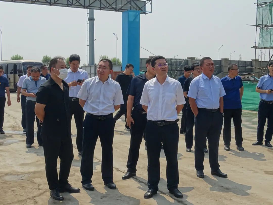 丰南区领导就黑沿子滨海小镇建设现场办公,踏查拟观摩项目