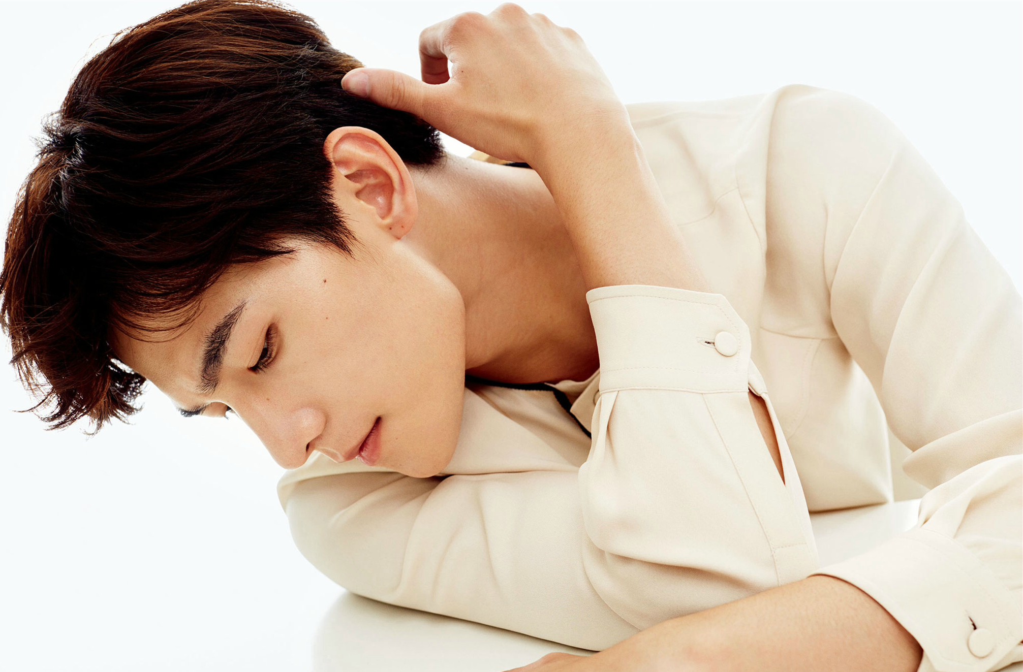 元气满满的杨洋,完成从鲜肉总裁到寸头男神的华丽转身