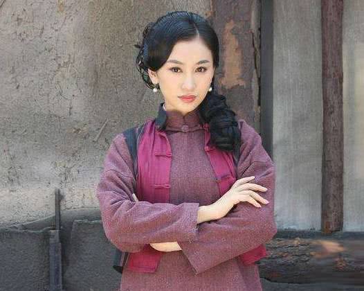 16岁嫁土匪,28岁守寡,她被称"最美压寨夫人",复原图惊艳世人