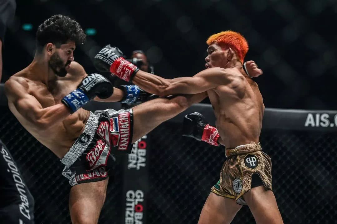 世界第六王文峰三战恩那哈吉,争夺one踢拳蝇量级冠军