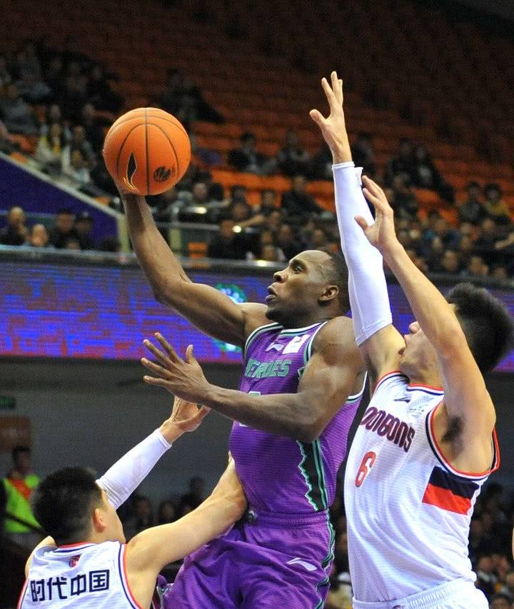亨特,山东男篮,cba,广州男篮