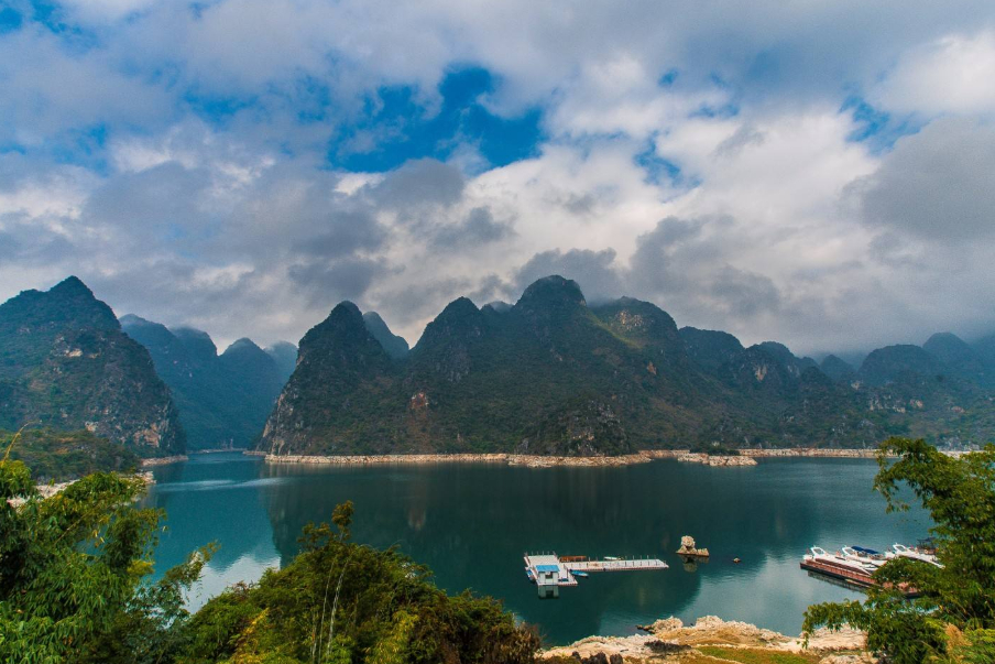 万峰湖