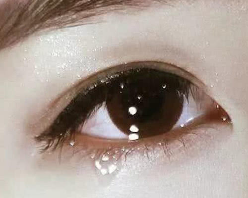 塔罗占卜:选一滴最伤心的眼泪,测到底有没有人一直深爱你!