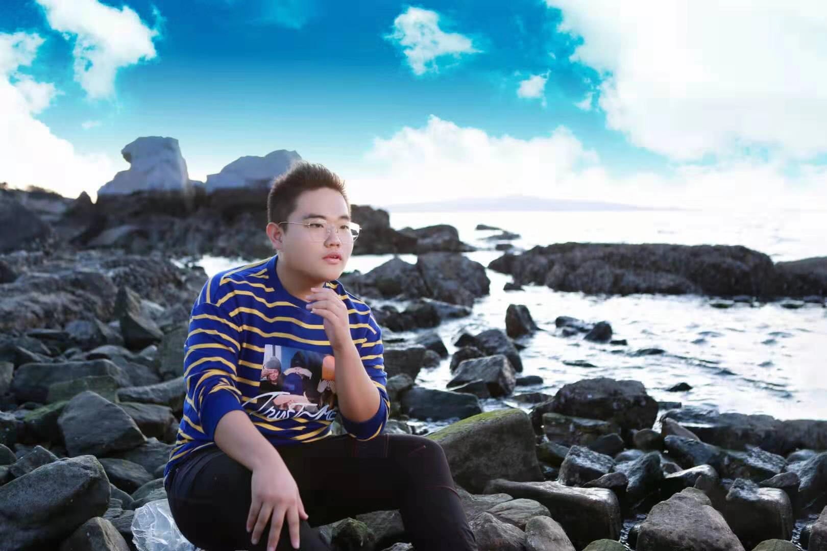 别具一格的听觉享受 一航新歌《剪一段时光》发布