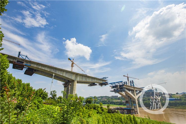 重庆交通建设按下"加速键":建9座跨江大桥8条穿山隧道