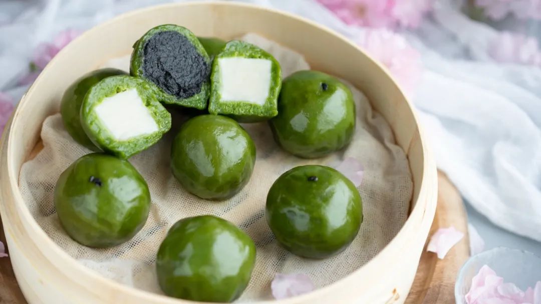 今年青团啥馅料,黑色白色我都要