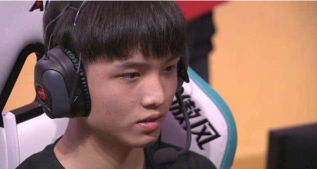 lol:rng接连失利季后赛悬了!小龙堡持续低迷ning:他打得太急了