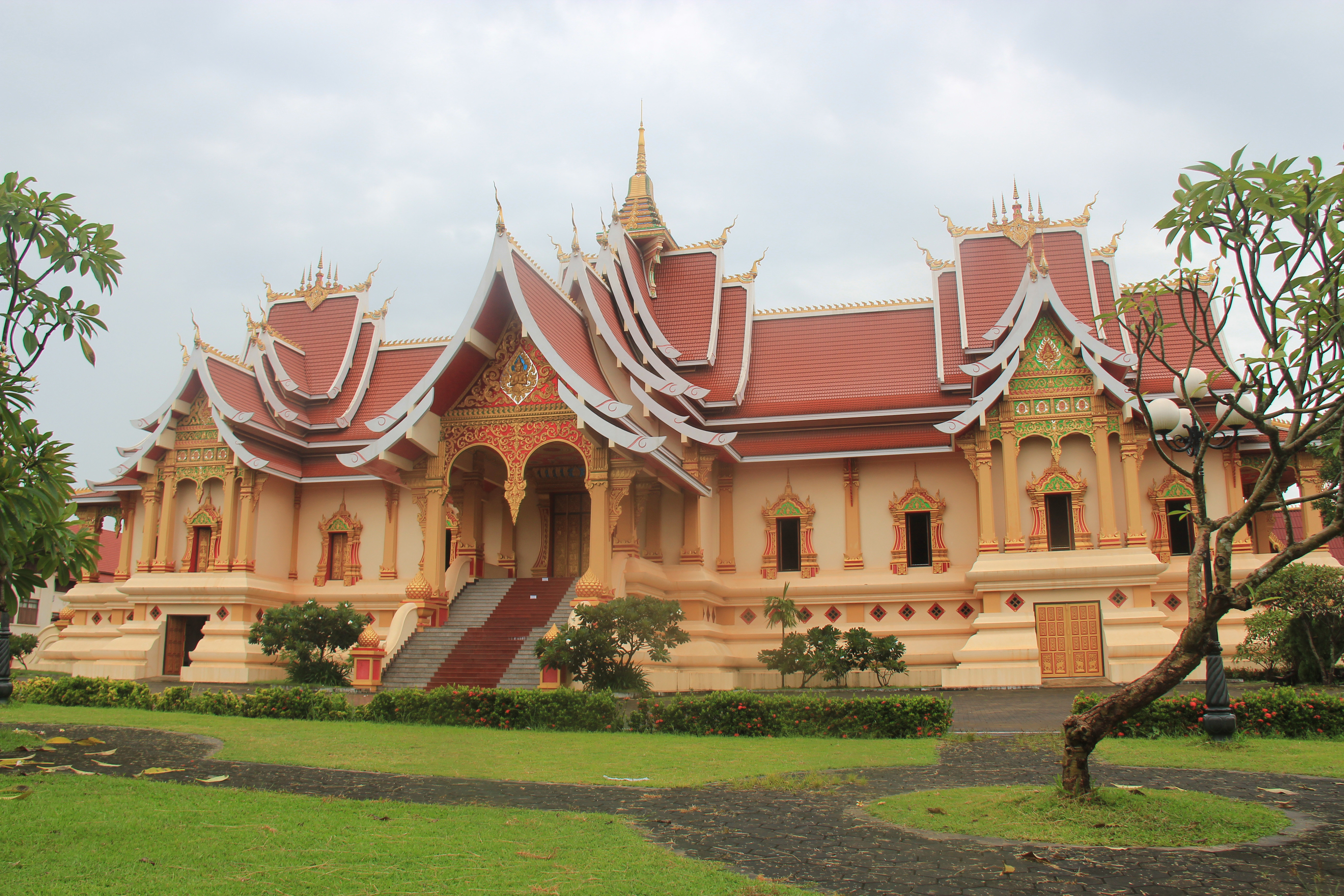 亚洲最穷国家,随便一个中国人去了都是土豪,但他们非常幸福