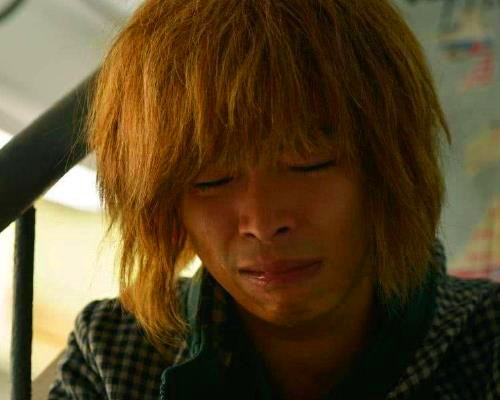 《我不是药神》中最丑的是"黄毛",现实中的他颜值不输小鲜肉!